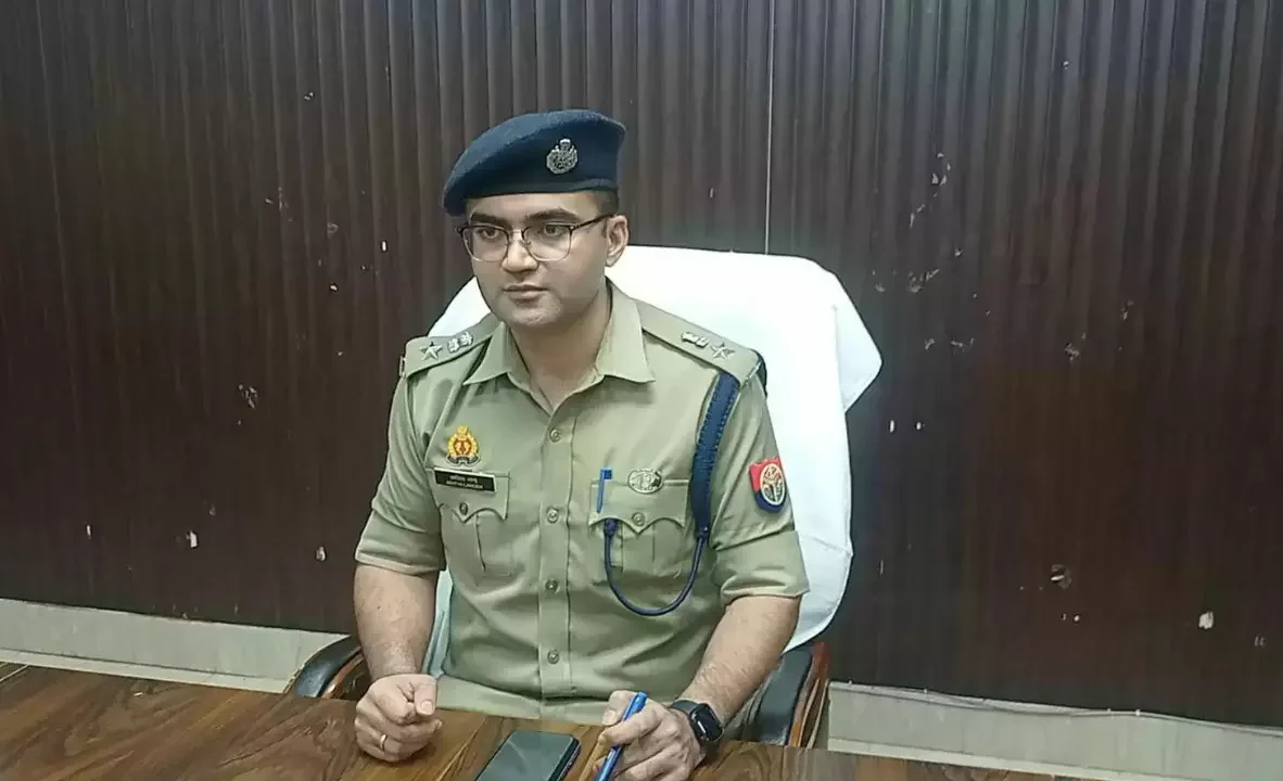 Chandauli News: गन हाउस पर सख्त कार्रवाई- अवैध कारतूस बिक्री का खुलासा, 128 लाइसेंस रद्द होने की तैयारी