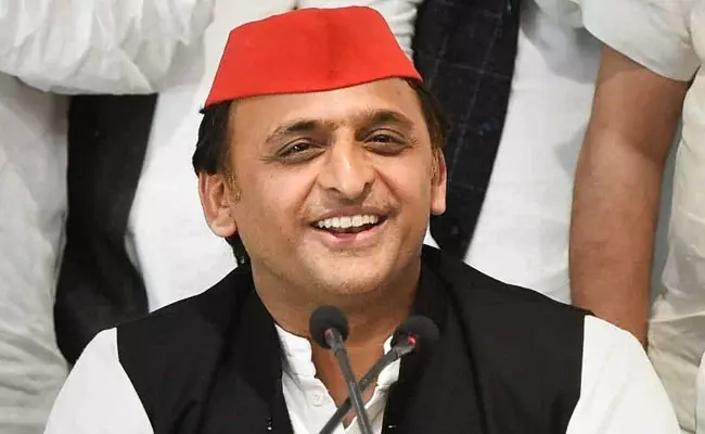 Akhilesh Yadav: CM योगी ने दी जन्मदिन की शुभकामनाएं, जानिए कैसे पड़ा ‘टीपू’ नाम और कैसा रहा उनका सियासी सफर Akhilesh Yadav: CM योगी ने दी जन्मदिन की शुभकामनाएं, जानिए कैसे पड़ा ‘टीपू’ नाम और कैसा रहा उनका सियासी सफर